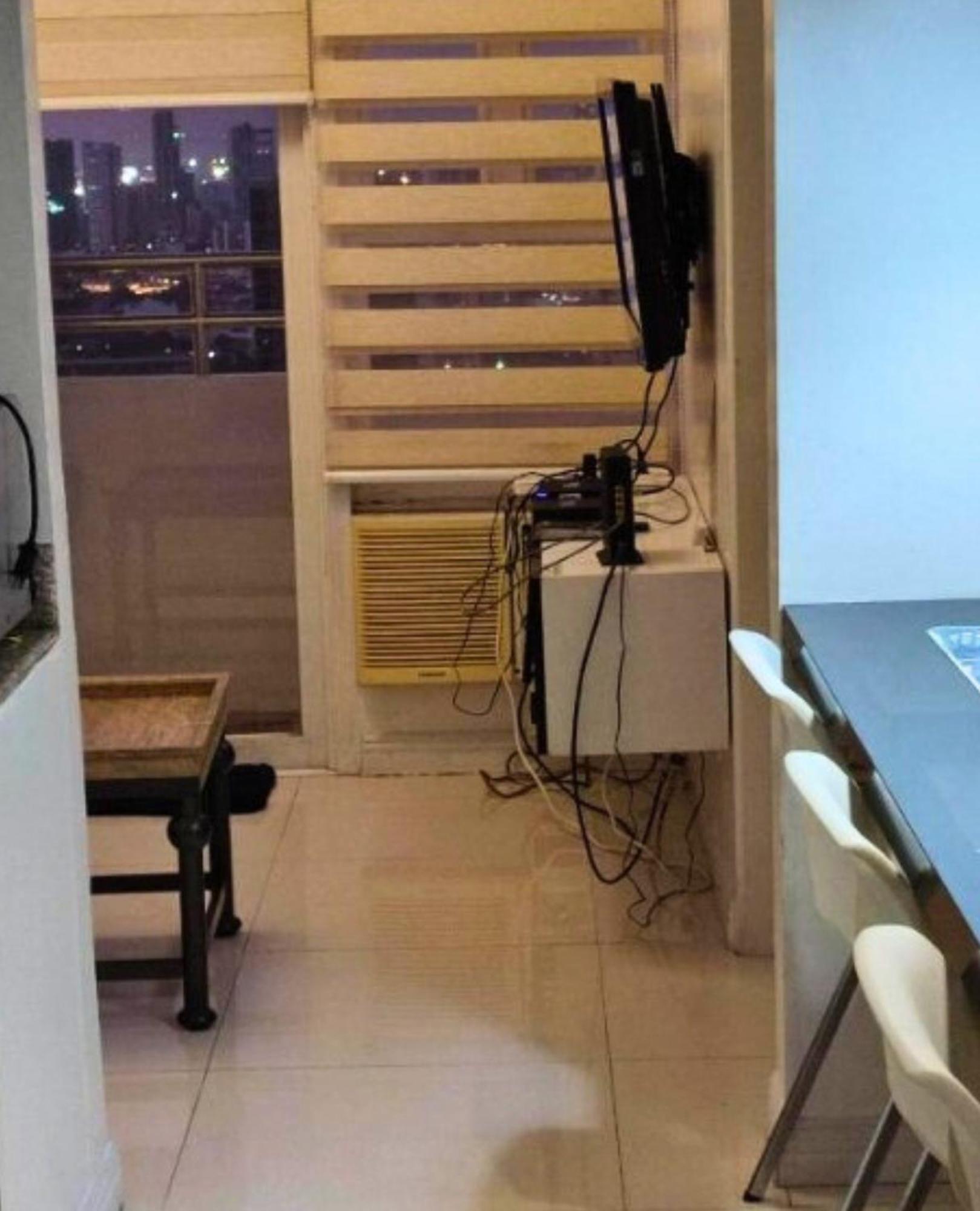 Near Us Embassy X Free Unlimited Pool, Massage & Sauna Access X Promo This Month! Explore Deluxe Studio W Balcony In Manila Perfectly Situated Near Naia Airport, Heart Of Manila Updated 2025 Price For Your Unforgettable Ultimate Staycation Experience Esterno foto