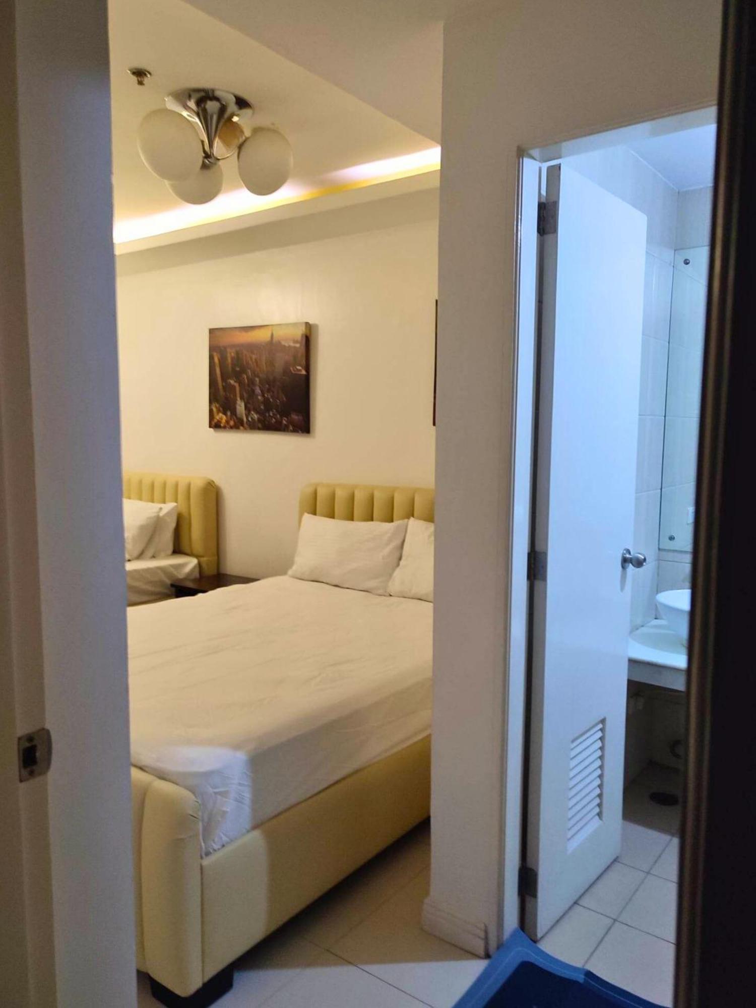 Near Us Embassy X Free Unlimited Pool, Massage & Sauna Access X Promo This Month! Explore Deluxe Studio W Balcony In Manila Perfectly Situated Near Naia Airport, Heart Of Manila Updated 2025 Price For Your Unforgettable Ultimate Staycation Experience Esterno foto