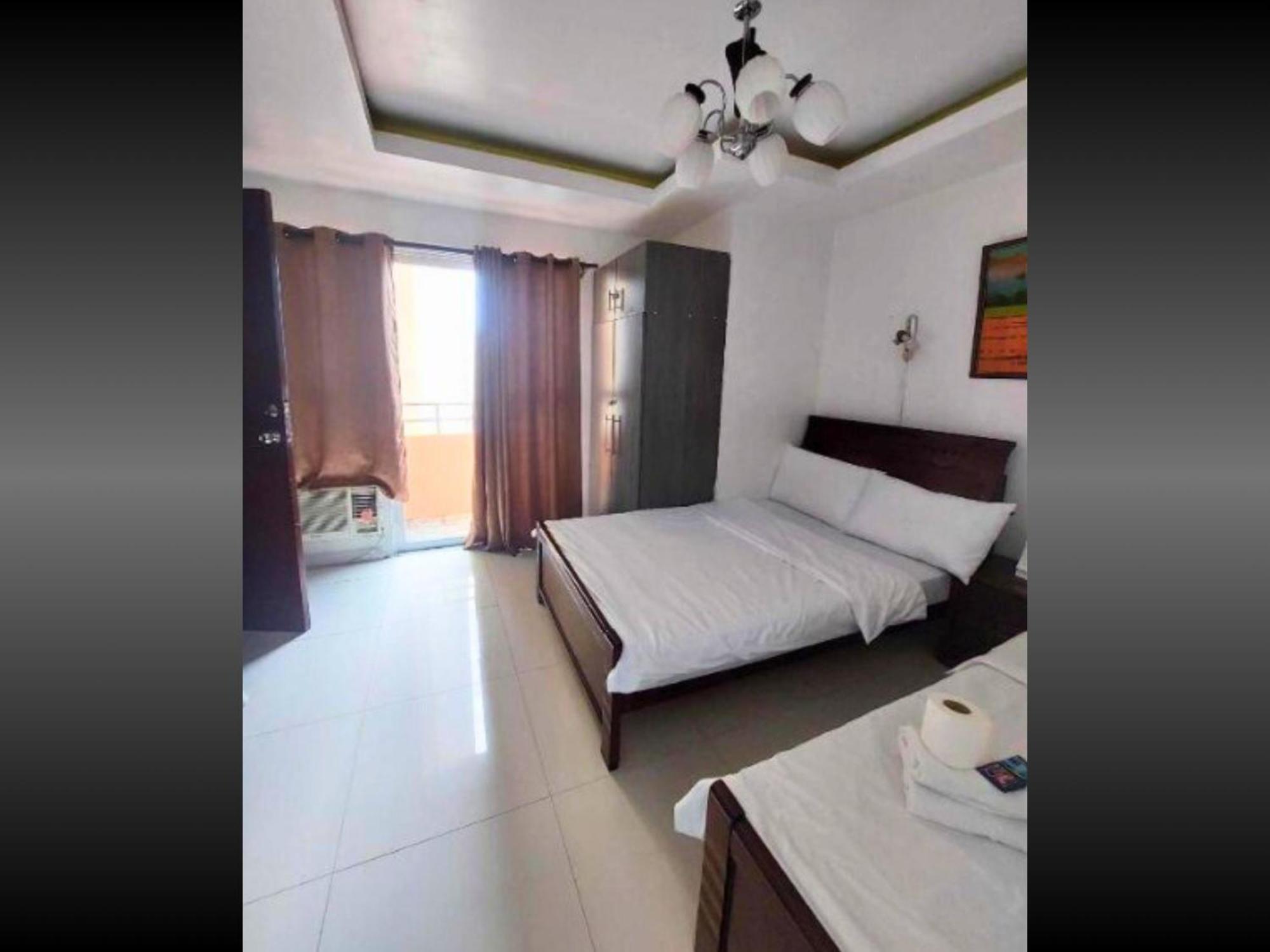 Near Us Embassy X Free Unlimited Pool, Massage & Sauna Access X Promo This Month! Explore Deluxe Studio W Balcony In Manila Perfectly Situated Near Naia Airport, Heart Of Manila Updated 2025 Price For Your Unforgettable Ultimate Staycation Experience Esterno foto